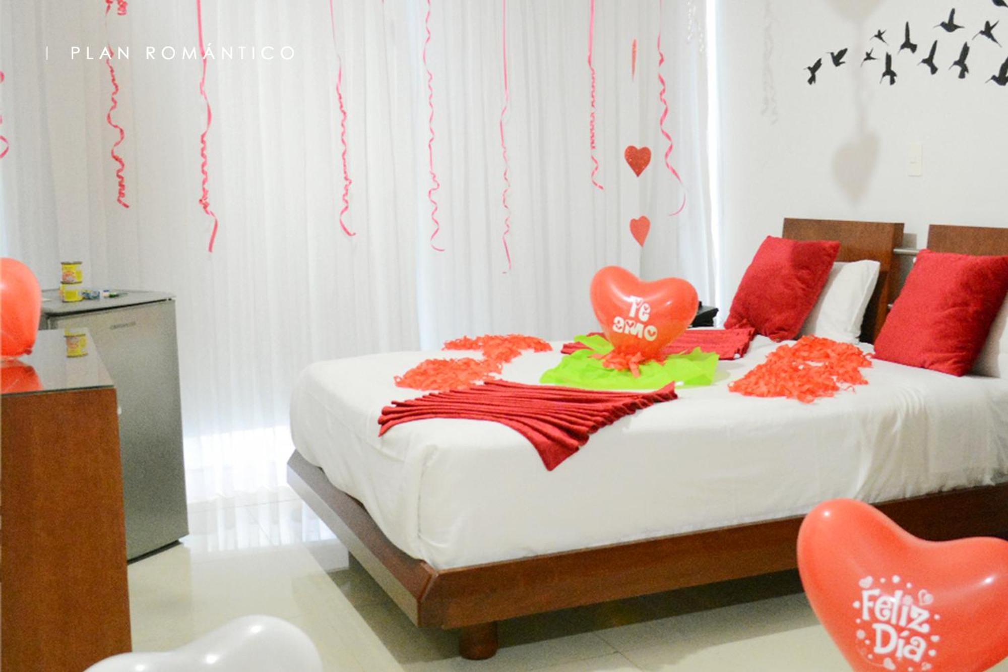 Cariongo Plaza Hotel ปัมโปลนา ภายนอก รูปภาพ