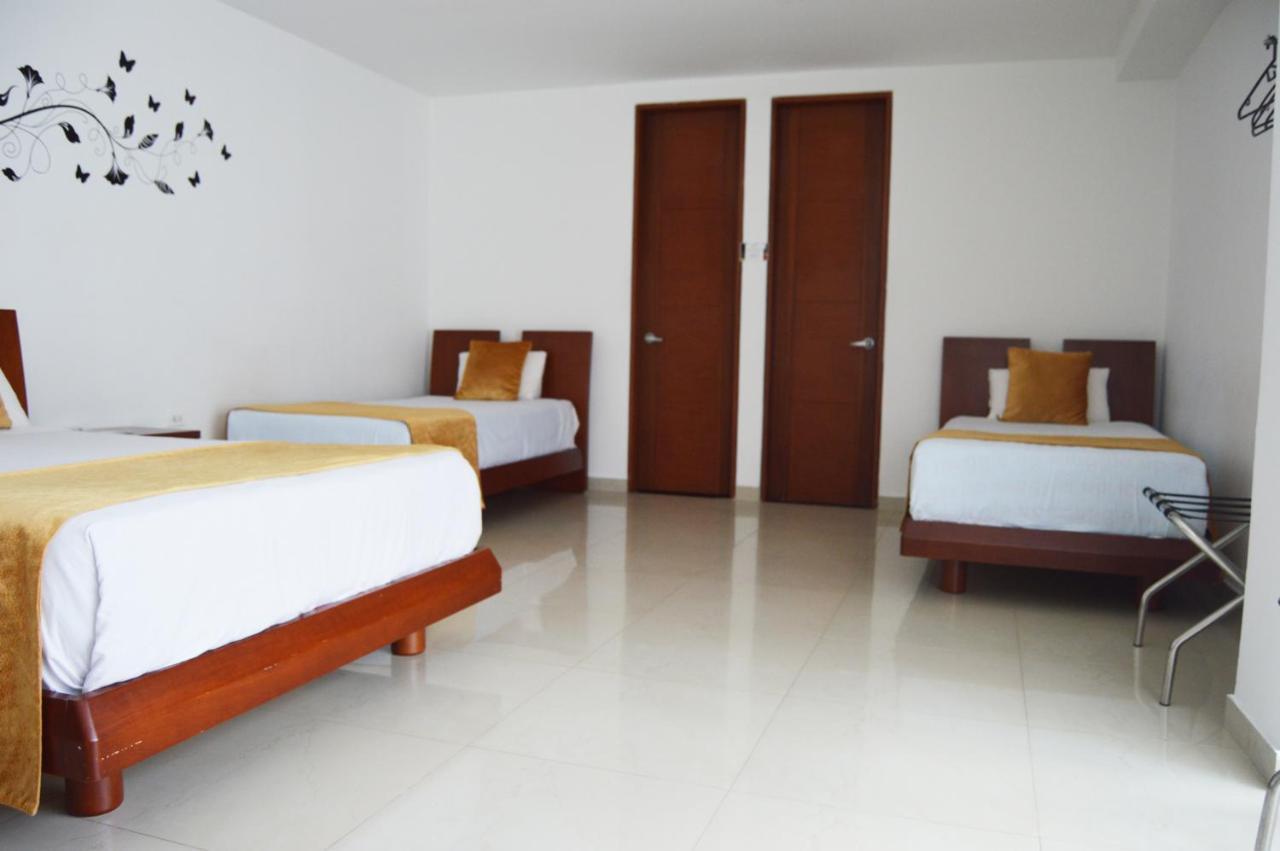 Cariongo Plaza Hotel ปัมโปลนา ภายนอก รูปภาพ